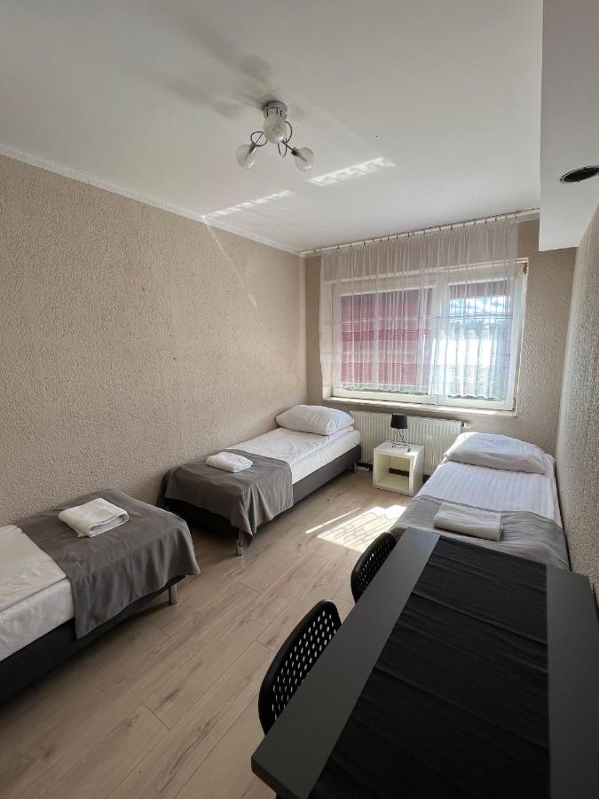 Kwatery Prywatne Jasmin Gniezno Exterior foto