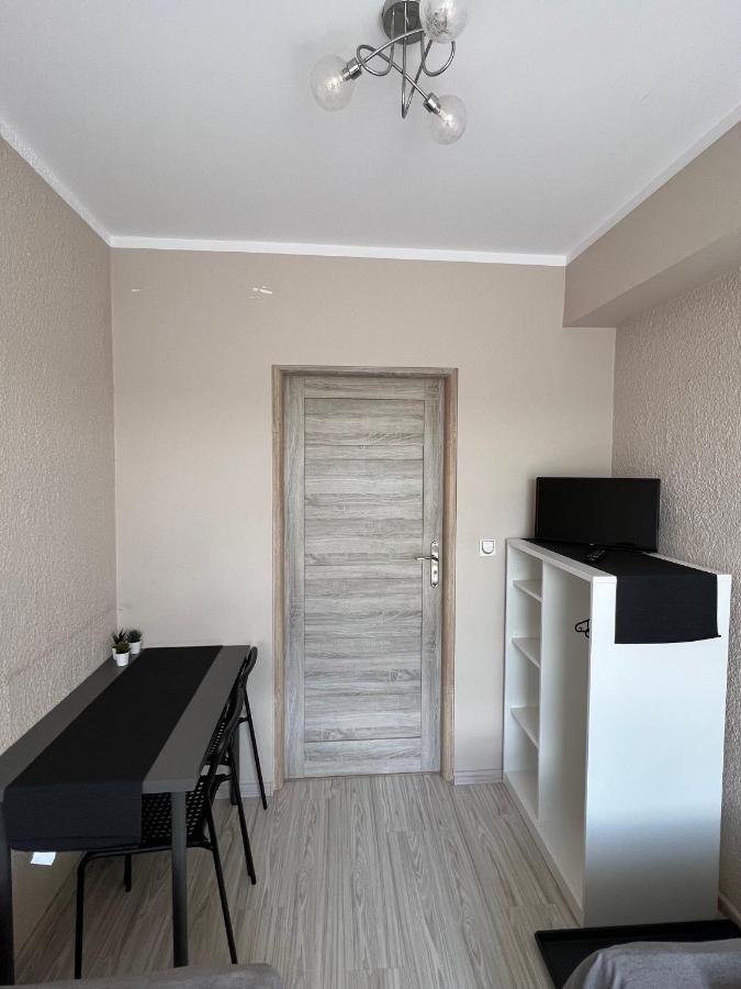 Kwatery Prywatne Jasmin Gniezno Exterior foto