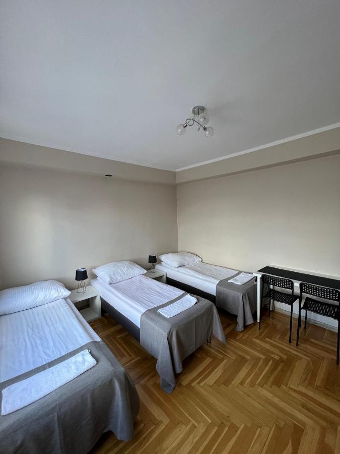 Kwatery Prywatne Jasmin Gniezno Exterior foto