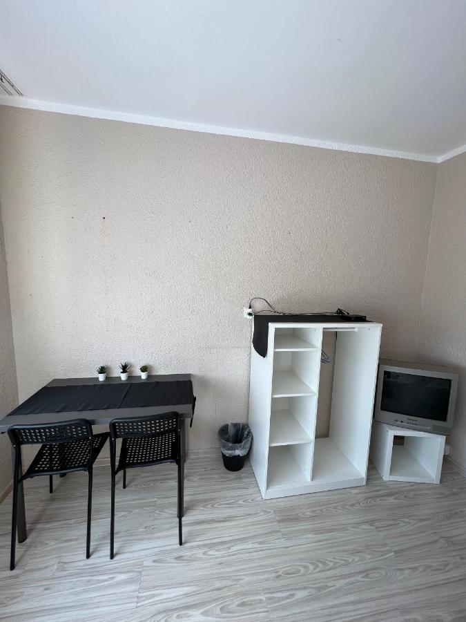 Kwatery Prywatne Jasmin Gniezno Exterior foto
